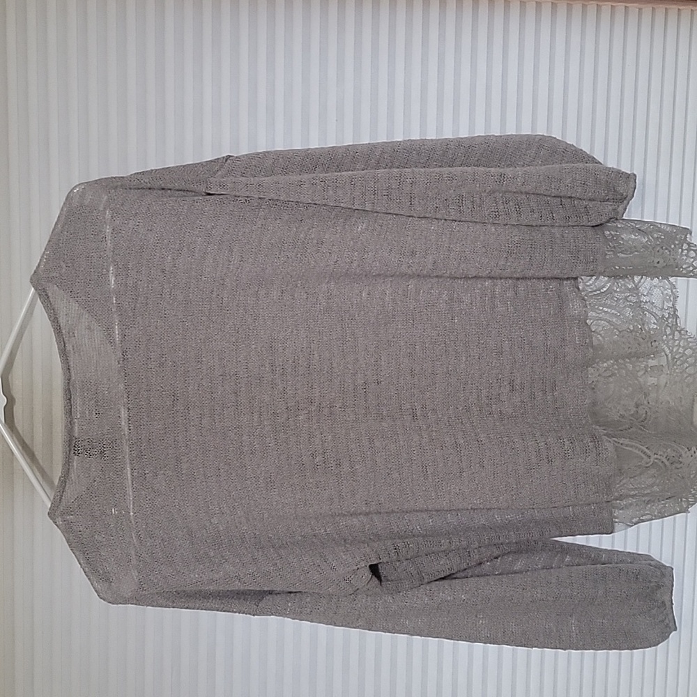 Sweater - Picture 5 of 5